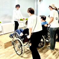 実務経験ゼロでも安心！少人数制で丁寧にサポート